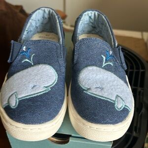 Tom’s Shoes Luca Blue Whale Felt Patch size T11 BNIB